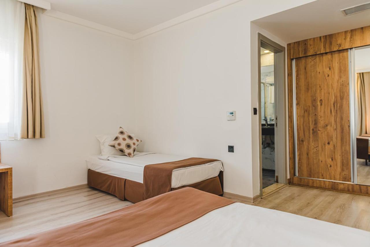 Uptown Bueyuek Anadolu Girne Hotel Exteriér fotografie