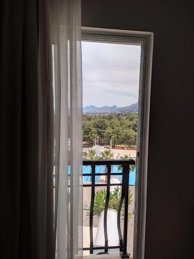Uptown Bueyuek Anadolu Girne Hotel Exteriér fotografie