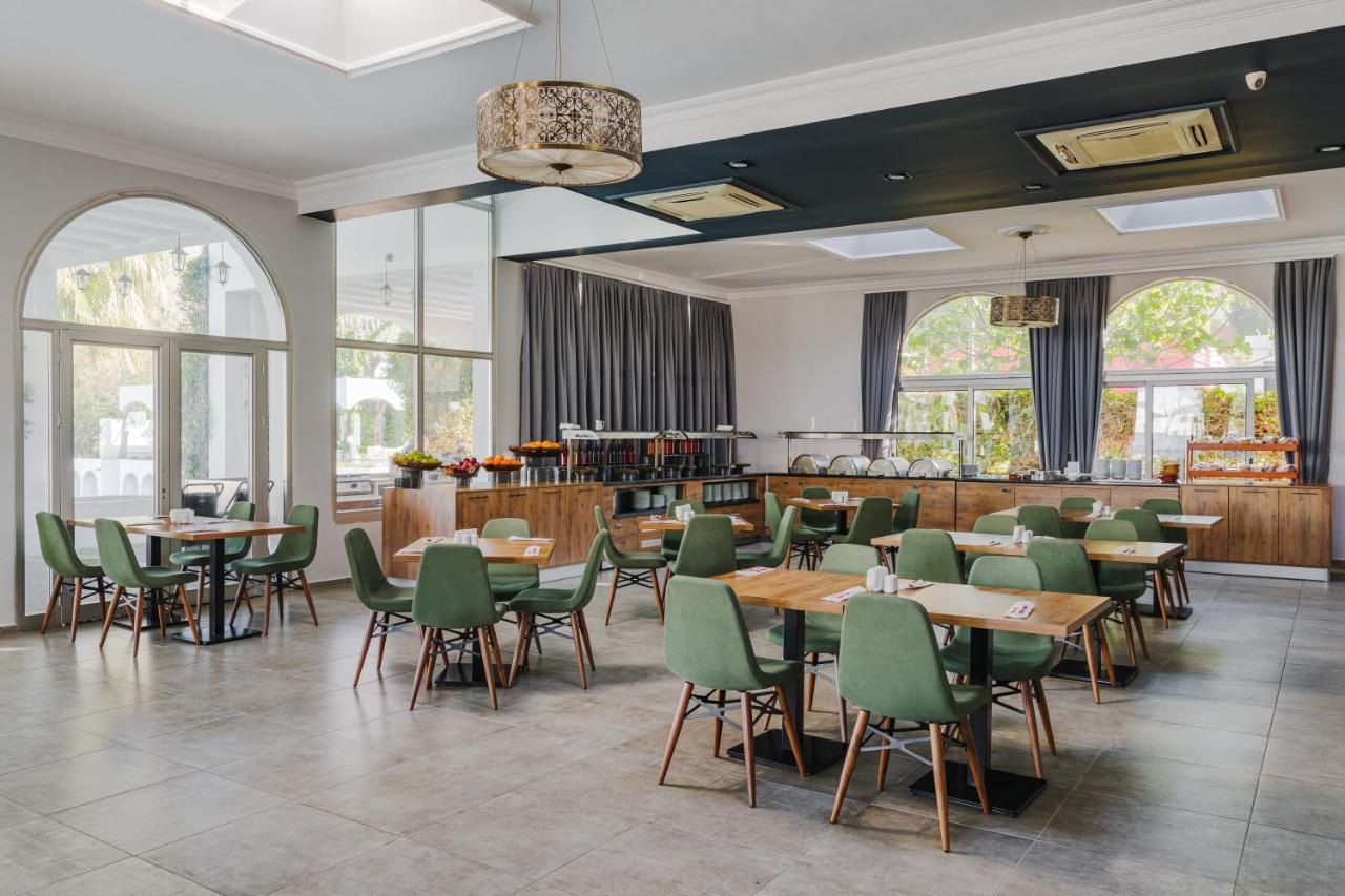 Uptown Bueyuek Anadolu Girne Hotel Exteriér fotografie