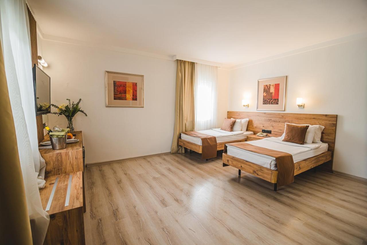Uptown Bueyuek Anadolu Girne Hotel Exteriér fotografie