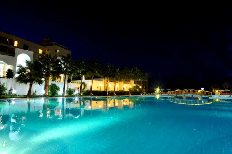 Uptown Bueyuek Anadolu Girne Hotel Exteriér fotografie