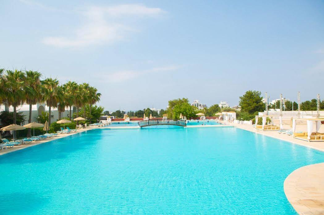 Uptown Bueyuek Anadolu Girne Hotel Exteriér fotografie